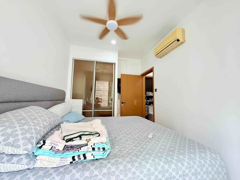 Palm Loft Apartment For Sale at S$ 1,130,000 | PropertyGuru Singapore - Bedroom