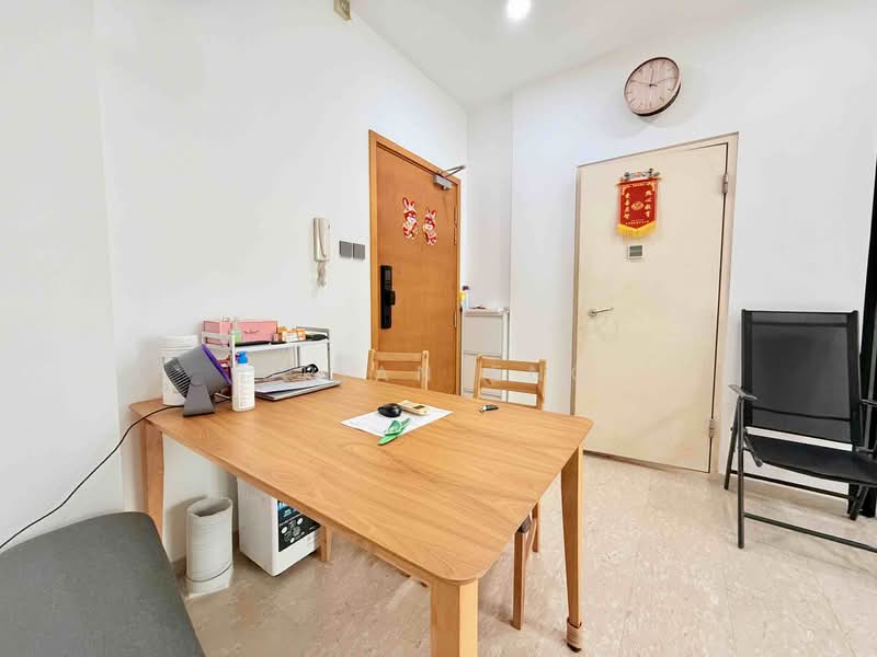 Palm Loft Apartment For Sale at S$ 1,130,000 | PropertyGuru Singapore - Interior