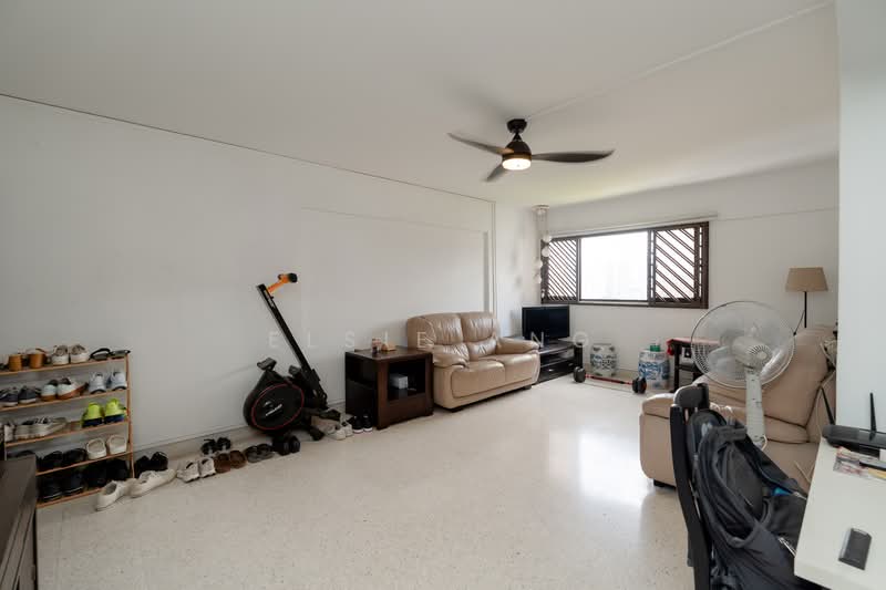 106 Spottiswoode Park Road HDB Flat For Sale at S$ 918,000 | PropertyGuru Singapore - Living Room