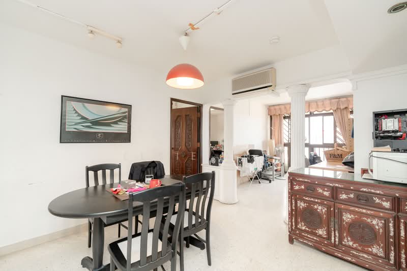 106 Spottiswoode Park Road HDB Flat For Sale at S$ 918,000 | PropertyGuru Singapore - Dining Room