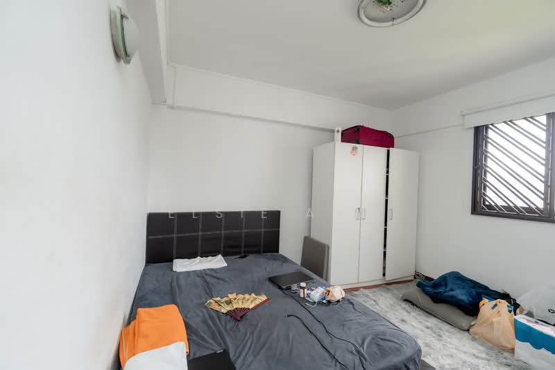 106 Spottiswoode Park Road HDB Flat For Sale at S$ 918,000 | PropertyGuru Singapore - Bedroom