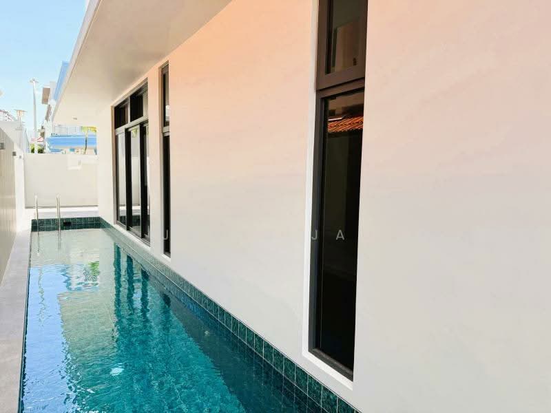 For Sale - Best buy now! Brand new semi d with lift and pool cheaper than an inter terrace