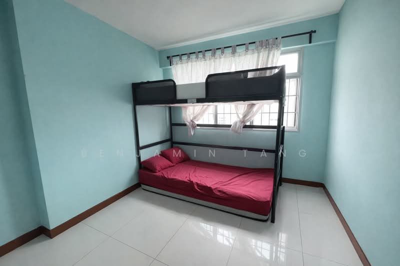 293D Bukit Batok Street 21 HDB Flat For Sale at S$ 808,000 | PropertyGuru Singapore - Bedroom