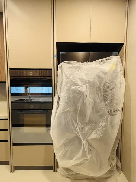 Villas @ Greenbank Park Semi-Detached House For Sale at S$ 9,500,000 | PropertyGuru Singapore - Kitchen