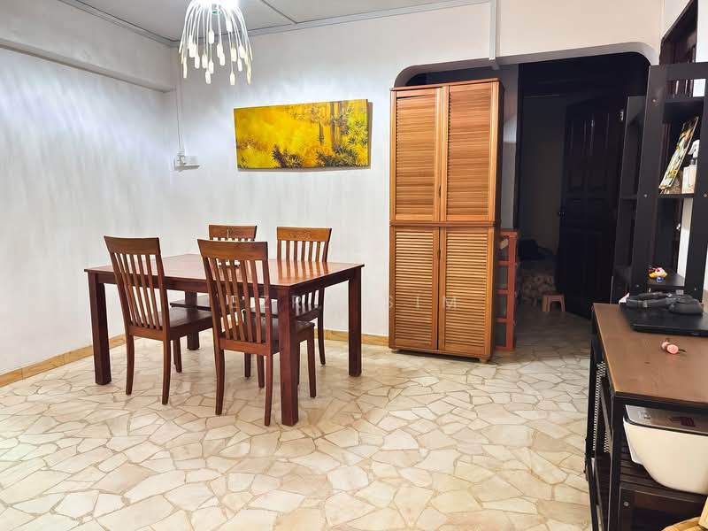54 Pipit Road HDB Flat For Sale at S$ 550,000 | PropertyGuru Singapore - Dining Room
