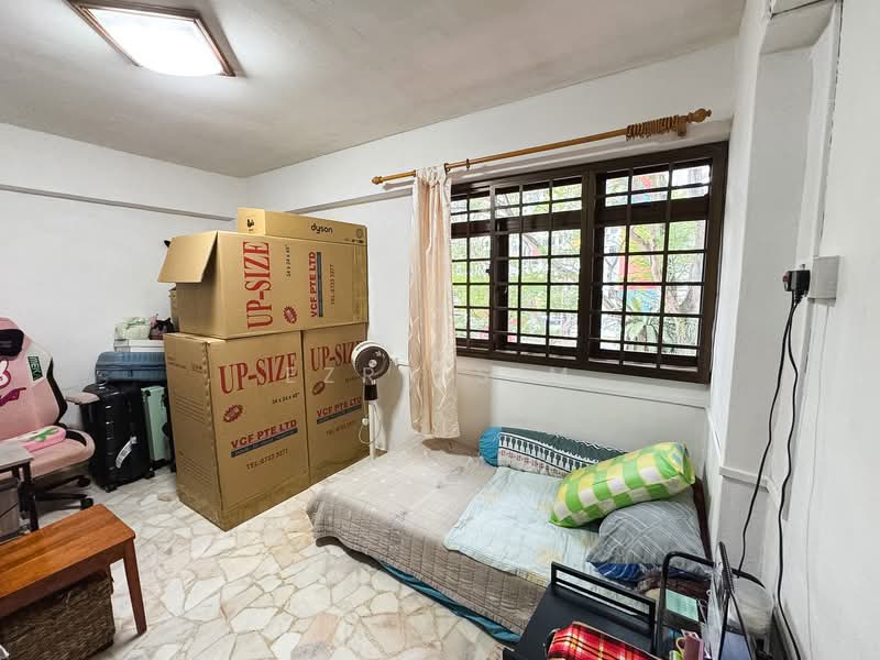 54 Pipit Road HDB Flat For Sale at S$ 550,000 | PropertyGuru Singapore - Bedroom