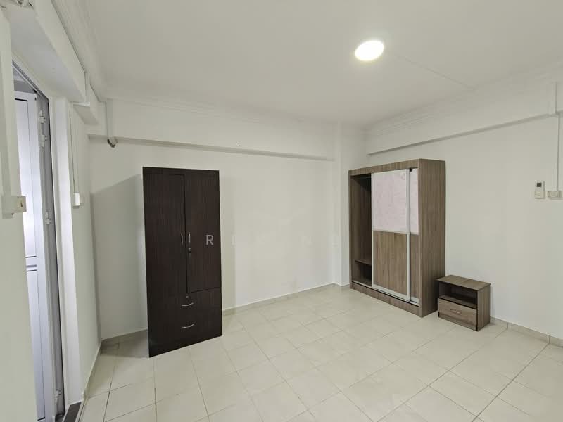 208 Petir Road, 208 Petir Road, 3 Bedrooms, 904 sqft, HDB Flat For Rent, by Rey Ng, 500092142 - Bedroom - PropertyGuru.com.sg