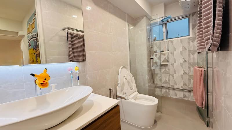 231 Bishan Street 23 HDB Flat For Sale at S$ 1,320,000 | PropertyGuru Singapore - Bathroom