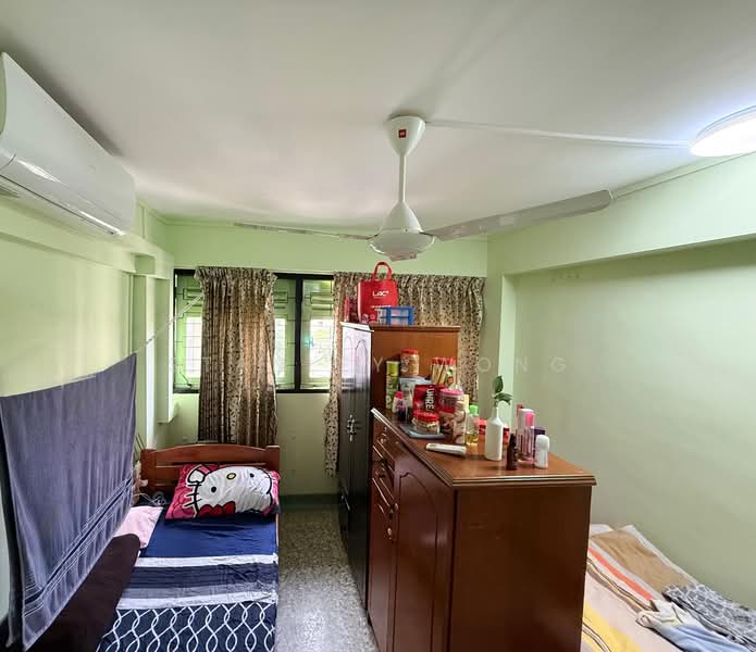 1 Saint George's Road HDB Flat For Sale at S$ 549,999 | PropertyGuru Singapore - Bedroom