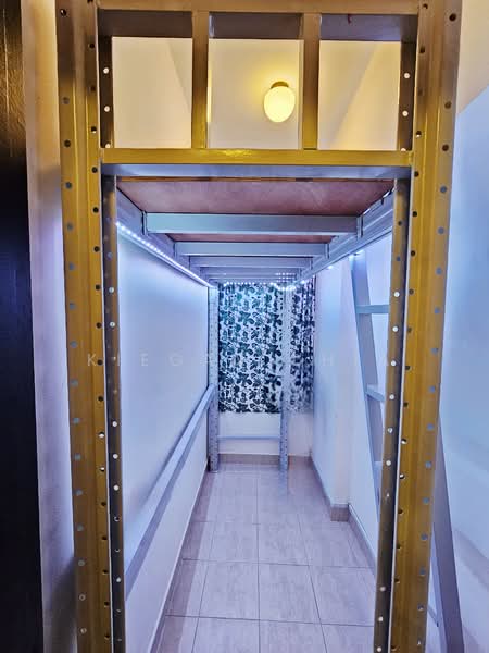 Helper cum Storage Room