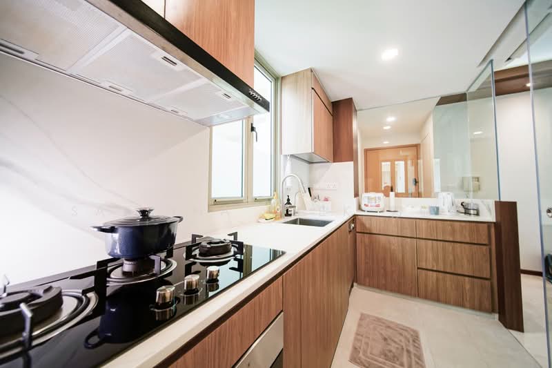 The Calrose Condominium For Sale at S$ 2,180,000 | PropertyGuru Singapore - Kitchen