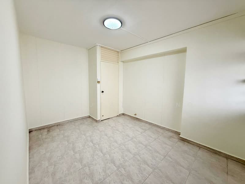 112 Whampoa Road HDB Flat For Sale at S$ 799,000 | PropertyGuru Singapore - Common Room 2