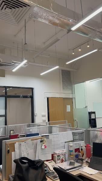 The Central, 8 Eu Tong Sen Street, 1,688 sqft, Office For Sale, by Arivan K., 500092182 - Interior - CommercialGuru.com.sg
