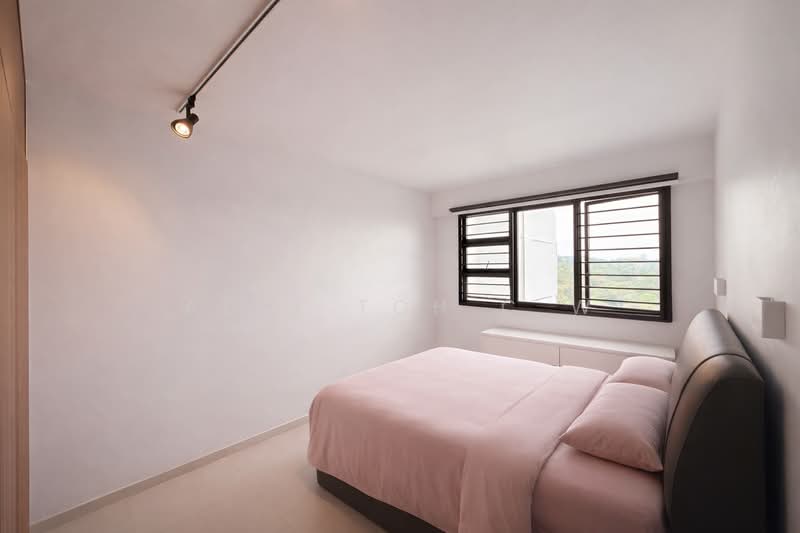 548B Segar Road HDB Flat For Sale at S$ 649,999 | PropertyGuru Singapore - Bedroom