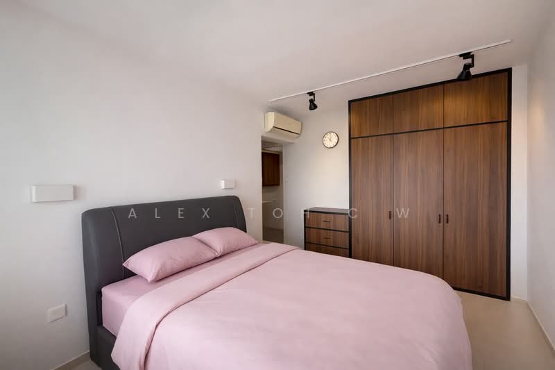 548B Segar Road HDB Flat For Sale at S$ 649,999 | PropertyGuru Singapore - Bedroom