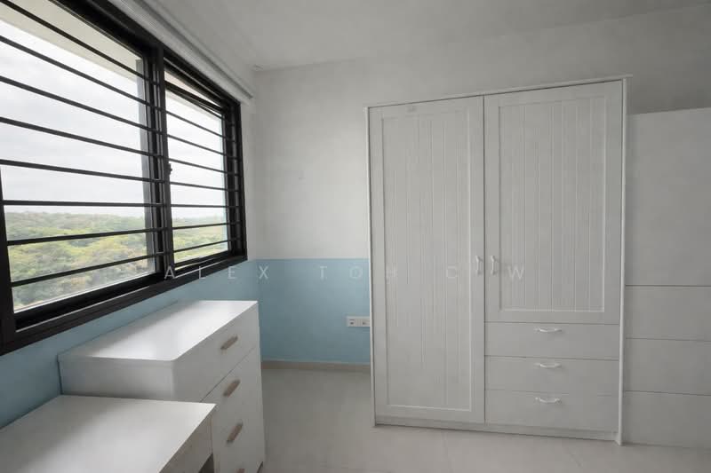 548B Segar Road HDB Flat For Sale at S$ 649,999 | PropertyGuru Singapore - Bedroom