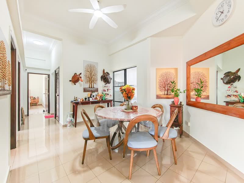 Silahis Apartments Apartment For Sale at S$ 2,250,000 | PropertyGuru Singapore - Dining Room