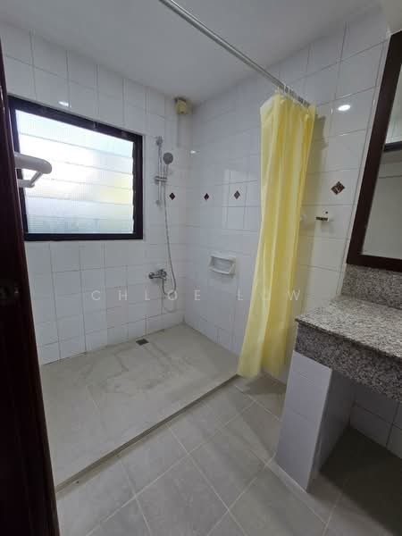 Cascadale Condominium For Sale at S$ 2,000,000 | PropertyGuru Singapore - Bathroom
