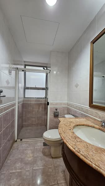 The Bayshore Condominium For Sale at S$ 1,368,000 | PropertyGuru Singapore - Bathroom