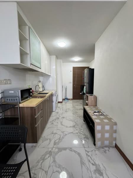 The Nautical, 99 Jalan Sendudok, Studio, 420 sqft, Condominium For Rent, by Connie Lee, 500092207 - Kitchen - PropertyGuru.com.sg