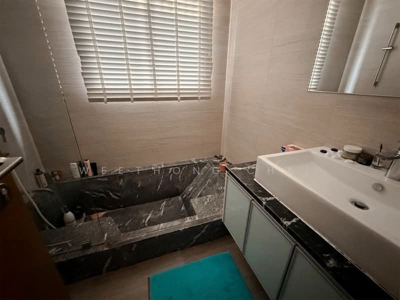 ⭐⭐⭐LANDED7772@STRATA TERRACE Home Lift with Basement 1 km to Tao Nan (D15) 5rm, , 5 Bedrooms, 3,552 sqft, Cluster House For Sale, by WeeThong Chai, 500092211 - Bathroom - PropertyGuru.com.sg