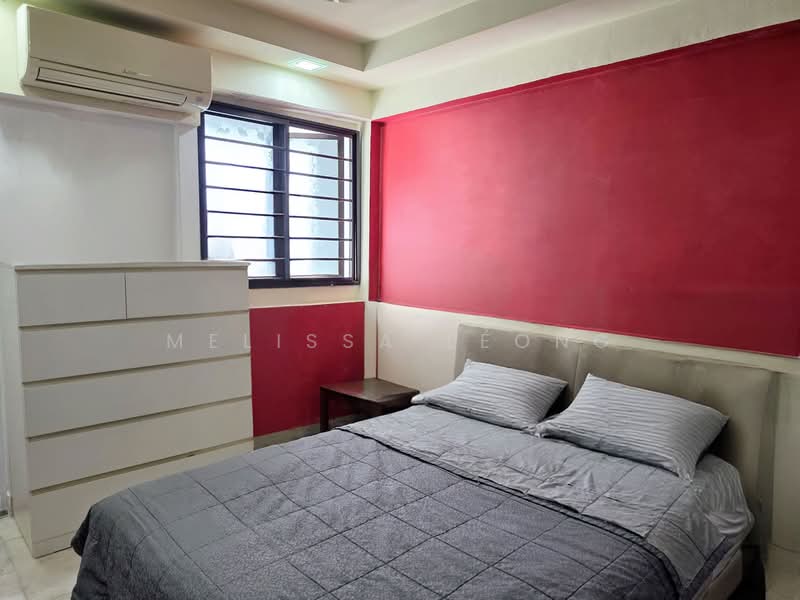 228 Serangoon Avenue 4 HDB Flat For Sale at S$ 650,000 | PropertyGuru Singapore - Bedroom