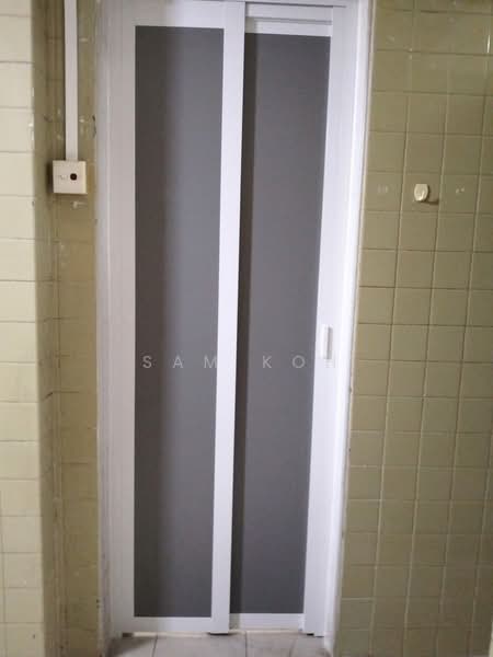 2 Everton Park HDB Flat For Sale at S$ 630,000 | PropertyGuru Singapore - Bathroom