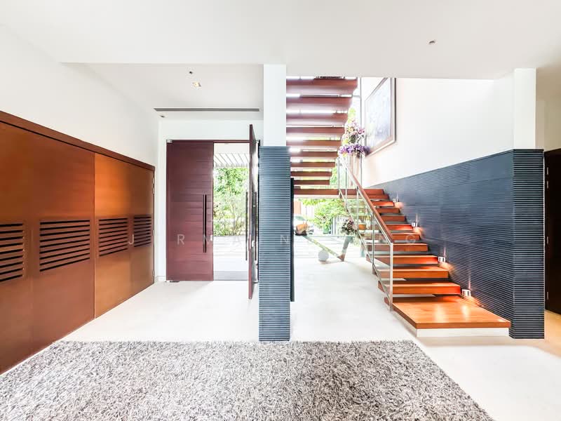 Coral Island Bungalow House For Sale at S$ 13,000,000 | PropertyGuru Singapore - Entrance