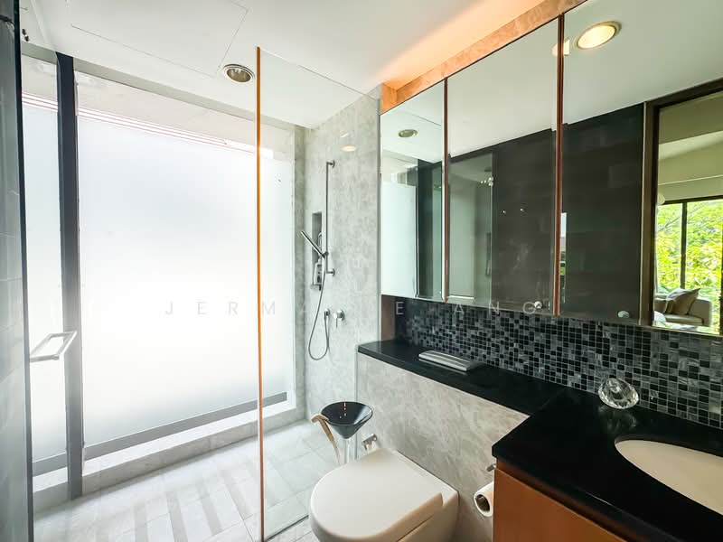 Coral Island Bungalow House For Sale at S$ 13,000,000 | PropertyGuru Singapore - Bathroom