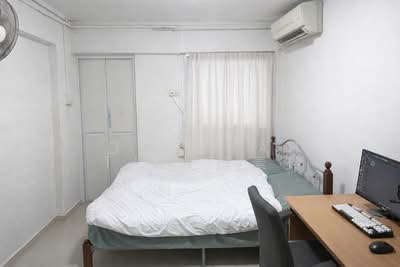 For Rent - 210 Serangoon Central