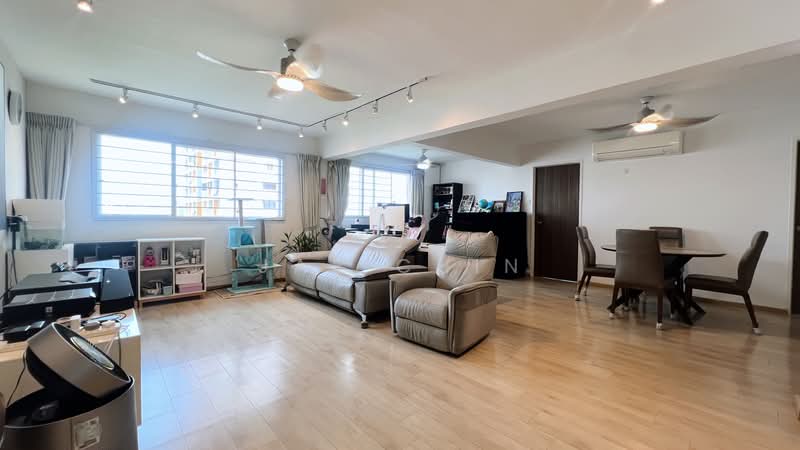179 Bishan Street 13 HDB Flat For Sale at S$ 1,098,888 | PropertyGuru Singapore - Living Room