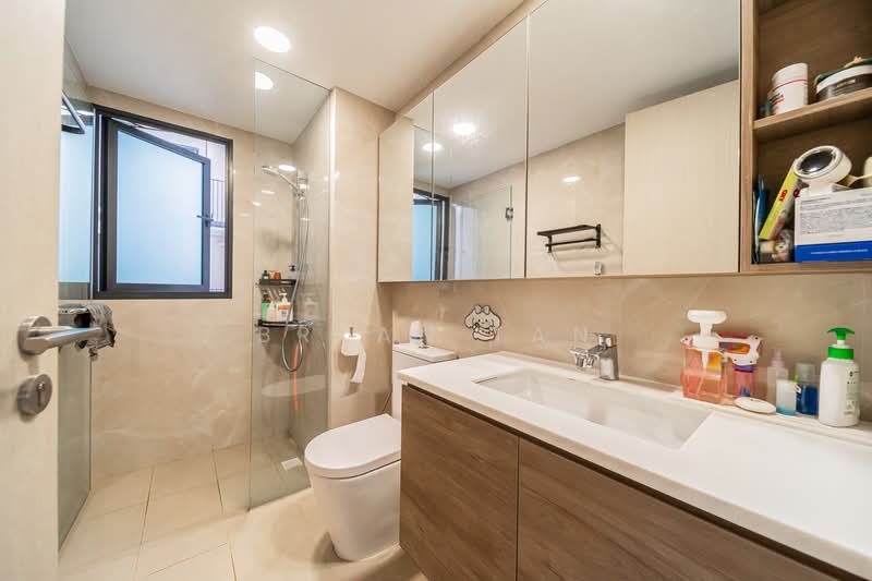 Treasure at Tampines Condominium For Sale at S$ 1,780,000 | PropertyGuru Singapore - Bathroom