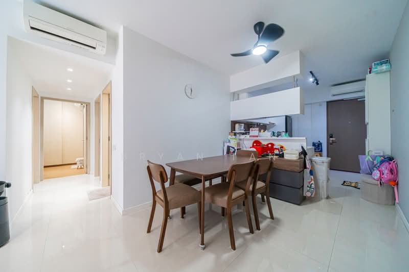 Treasure at Tampines Condominium For Sale at S$ 1,780,000 | PropertyGuru Singapore - Corridor