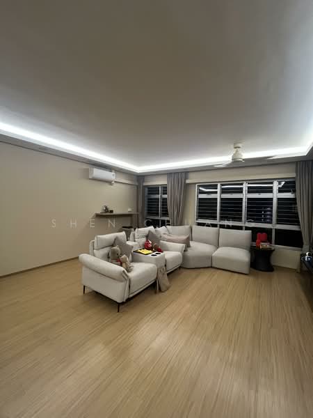 440C Bukit Batok West Avenue 8 HDB Flat For Sale at S$ 815,000 | PropertyGuru Singapore - Living Room