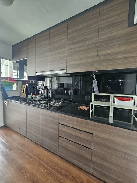 326A Anchorvale Road HDB Flat For Sale at S$ 700,000 | PropertyGuru Singapore - Kitchen
