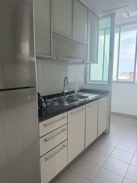 Riviera Residences, 11 Riviera Drive, 4 Bedrooms, 2,475 sqft, Condominium For Rent, by Polly Ning 甯麗雄, 500092237 - Kitchen - PropertyGuru.com.sg