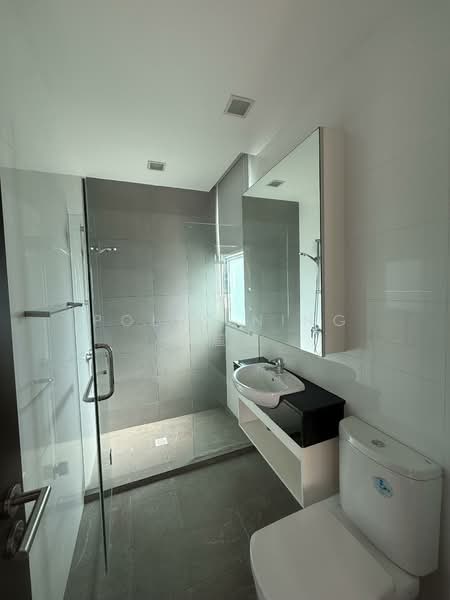 Riviera Residences, 11 Riviera Drive, 4 Bedrooms, 2,475 sqft, Condominium For Rent, by Polly Ning 甯麗雄, 500092237 - Bathroom - PropertyGuru.com.sg