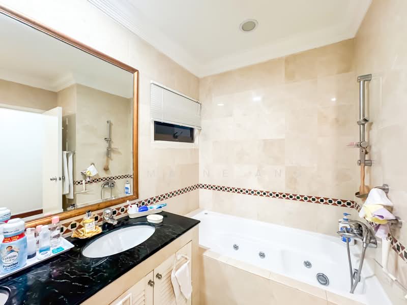 The Arcadia (Arcadia Gardens) Condominium For Sale at S$ 5,200,000 | PropertyGuru Singapore - Bathroom