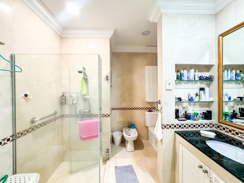 The Arcadia (Arcadia Gardens) Condominium For Sale at S$ 5,200,000 | PropertyGuru Singapore - Bathroom