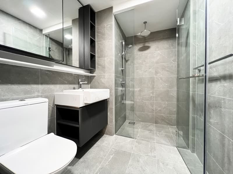 Riverfront Residences, 53 Hougang Avenue 7, 2 Bedrooms, 614 sqft, Condominium For Rent, by Naomi Wu, 500092249 - Bathroom - PropertyGuru.com.sg