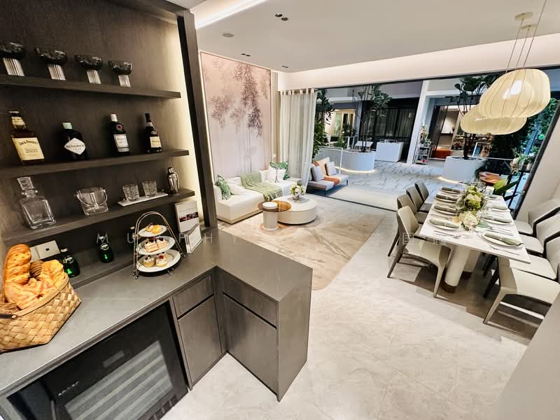 The LakeGarden Residences Condominium For Sale at S$ 2,693,000 | PropertyGuru Singapore - Living Room