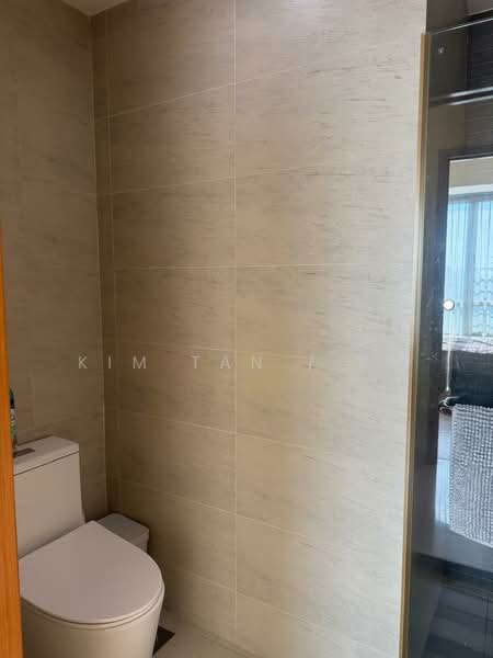 Park Infinia at Wee Nam, 2 Lincoln Road, 2 Bedrooms, 1,001 sqft, Condominium For Rent, by Kim Tan / Pn, 500092252 - Bathroom - PropertyGuru.com.sg