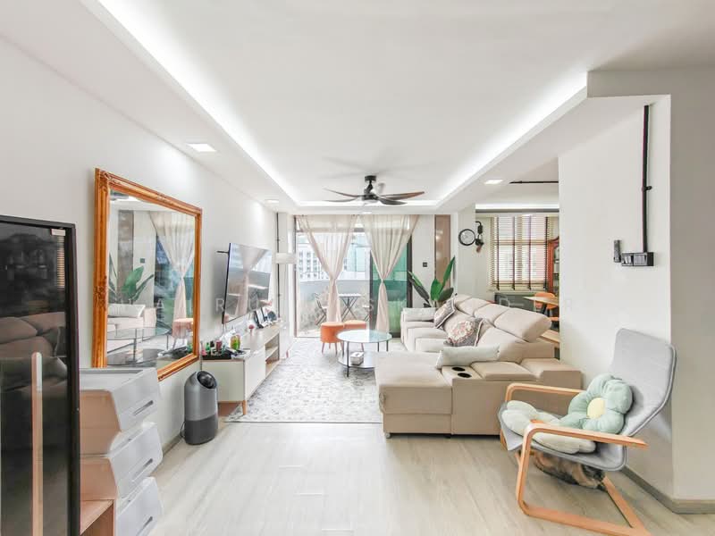 357C Admiralty Drive HDB Flat For Sale at S$ 670,000 | PropertyGuru Singapore - Living Room