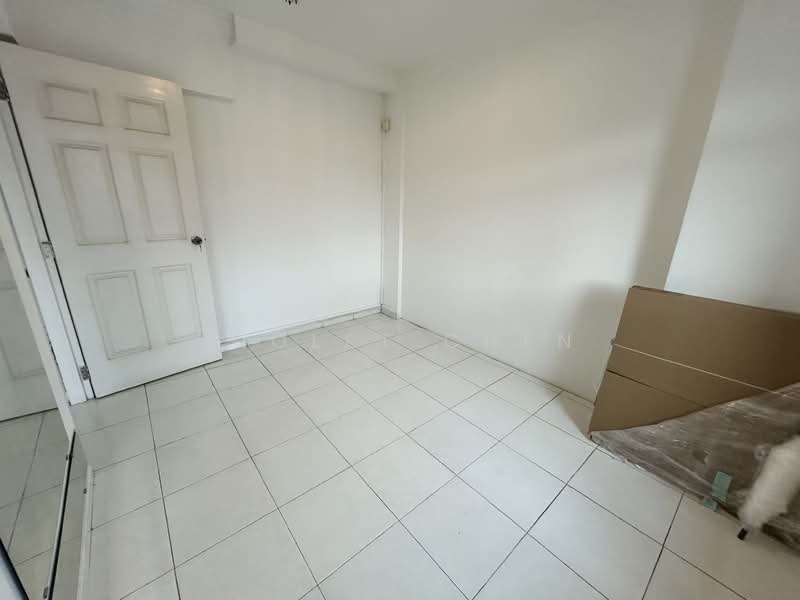 For Sale - 684B Jurong West Street 64