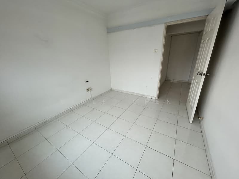 For Sale - 684B Jurong West Street 64