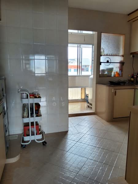 502 Choa Chu Kang Street 51, 502 Choa Chu Kang Street 51, 3 Bedrooms, 1,355 sqft, HDB Flat For Sale, by Salmah Roslan, 500092292 - Kitchen - PropertyGuru.com.sg