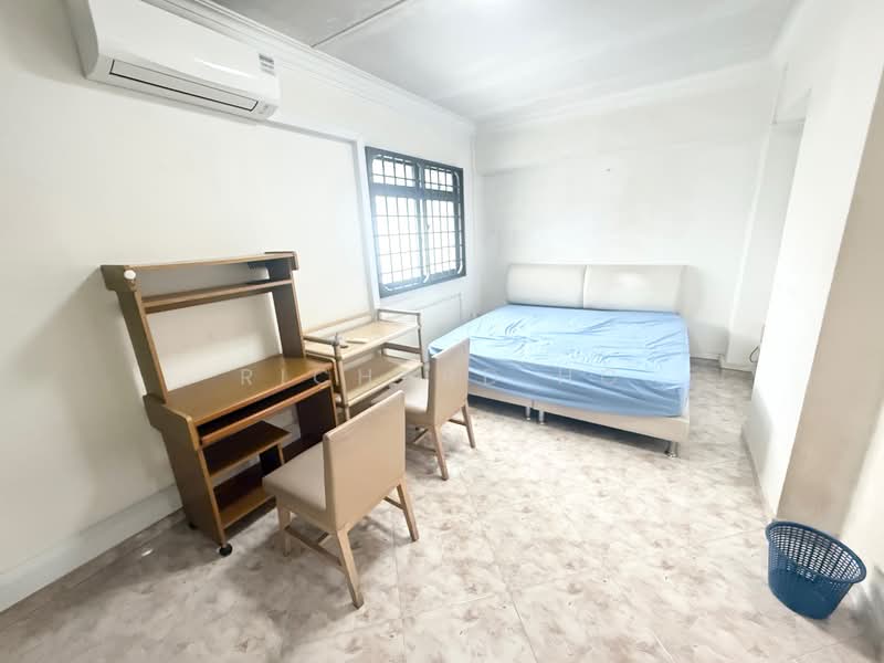 14 Lorong 7 Toa Payoh, 14 Lorong 7 Toa Payoh, 3 Bedrooms, 1,141 sqft, HDB Flat For Rent, by Richard Ho, 500092306 - Master Bedroom - PropertyGuru.com.sg