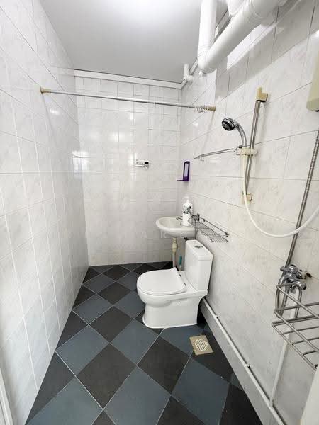 Common Toilet
