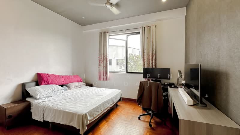 Cascadale Condominium For Sale at S$ 1,988,888 | PropertyGuru Singapore - Master Bedroom