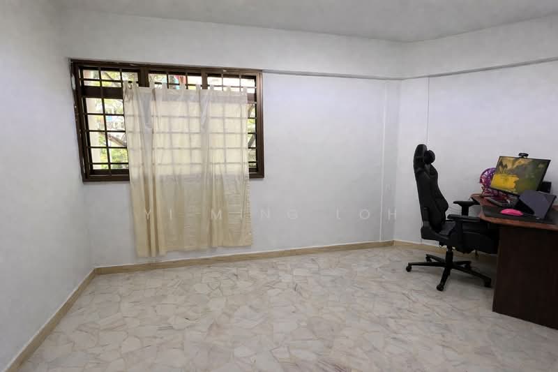 54 Pipit Road HDB Flat For Sale at S$ 550,000 | PropertyGuru Singapore - Study